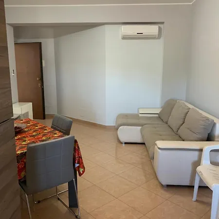 Fronte Mare Rosa 2 Ardore Marina